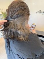 メデル(mederu)&nbsp;インナーカラーホワイトグレージュデザインカラー大人可愛い