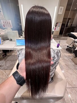 ケンジ 平塚 アネッタ(KENJE annetta) ★イノアカラー×チェリーレッド×ディオーラムトリートメント