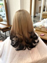 リングバイモアムー(Ring by Moremuu)&nbsp;レイヤーカットレイヤースタイルブリーチカラー