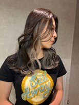 リノ(RLINO)&nbsp;【名古屋/栄】レイヤーカット/ブリーチ/ホワイトブロンド