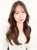 韓国レイヤーカット前髪ありヨシンモリミルクブラウンくびれヘア