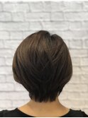綺麗めなショートレイヤースタイル