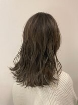 ビビグランジュテ(BiBi)&nbsp;高知　南国市　BiBi grandjet　赤みゼロ！カーキカラー