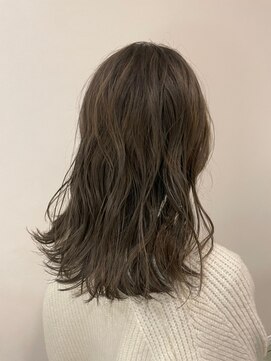 ビビグランジュテ(BiBi) 高知　南国市　BiBi grandjet　赤みゼロ！カーキカラー