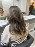 ＊ハイライト前髪パーマグレーベージュレイヤーロング