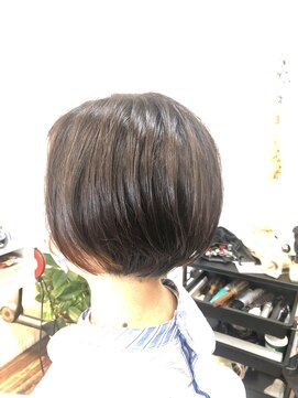 ティティーサッポロ(tity sapporo) イヤリングカラーショート