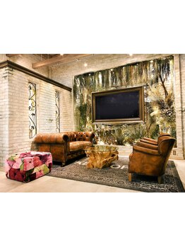 【HPB AWARD 2023~2025 3年連続 BEST SALON SILVER Prize受賞】[オーガニックハーブカラー+カット\6000]