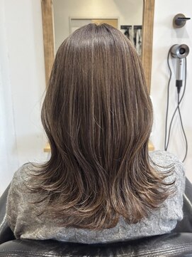 ハーツ(Heart's) ミディアムレイヤー×白髪ぼかしカラー