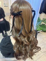 ヘアメイクアンドセットサロン リッコ(Hair make&set salon Ricco)&nbsp;大人ハーフツイン