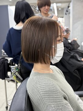 ミニボブ/ショートボブ/酸性ストレート/新宿/丸山