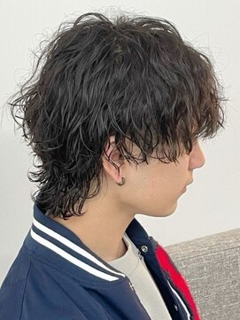 ミディアム マッシュウルフ ナチュラルパーマ 束感