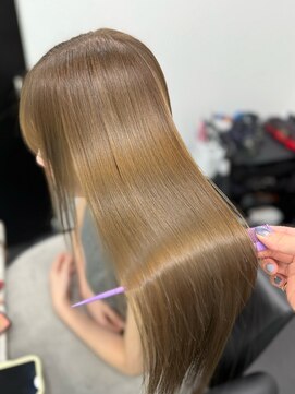 ピリオド 松阪(Period.) ロング透明感マロンミルクティ 髪質改善 Period.松阪