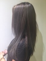 ルッソ(Lusso)&nbsp;真っ直ぐすぎないナチュラルなストレートスタイル
