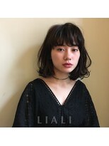 リアリ(LIALI)&nbsp;ミディアムボブ　×  ディープネイビーアッシュ