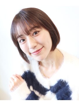 アイ(I.) 【 Ｉ. 】30代からのナチュラル前下がりショートボブ　川口