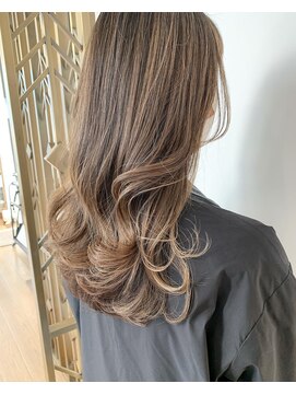 プラスシー(+C) 大人のクリームベージュカラー！白髪ぼかし/脱白髪染め/薬院大道