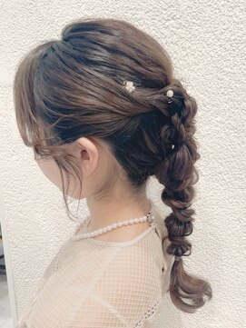 リコラックスビー(LICO LUXBE) 大人気編みおろしアレンジ