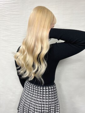 テイス 新宿(TACE) ブロンド[ネビージュ/黒髪/小顔/新宿]