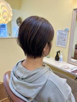 ヘアーデザイン モモ(Hair Design MoMO) 大人女性に大人気！お手入れ簡単♪丸みショートヘア