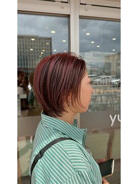 ユーミー(yume by aura) パラパラハイライト　赤味ブラウンのハンサムショート