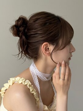 ふわふわ高めシニヨンスタイル！