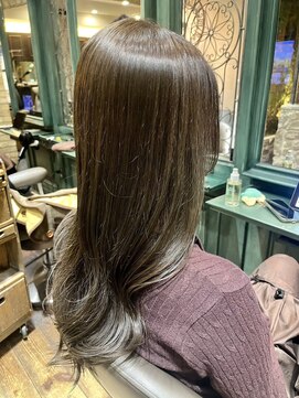 モナン(monan) ブリーチなしダークアッシュダークグレーロングレイヤー