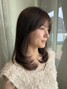 ザザ ZA/ZA 神楽坂 ナチュラルなミディアムレイヤー