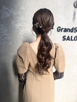 コトナ(kotona)&nbsp;【大人可愛いポニーテールヘアアレンジ】ヘアセットお呼ばれヘア