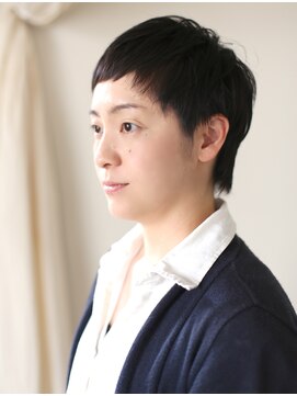 ホワイトルーム(White Room) 黒髪のベリーショート＋ちょこっとウルフ