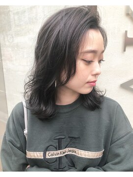 ロータス(Lotus) 透明感ある暗めカラー♪セミディースタイル 担当 junpei