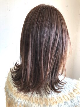 リジェール 高辻店 ピンク　フェミにティピンク　ロブ　セミロング