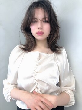 ノク(nok) くびれミディアムマットアッシュ_フォギーベージュ