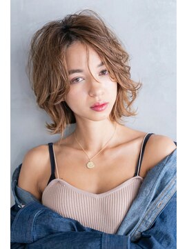 リアン(Lien) Lien☆レイヤー外ハネ毛先パーマボブ×フォギーベージュ 立川