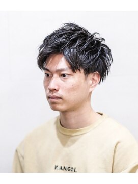 グレイスフル バーバープラチナム 六本木店(Graceful Barber platinum) 2ブロック6mm刈り上げMen’sショートマッシュスタイル