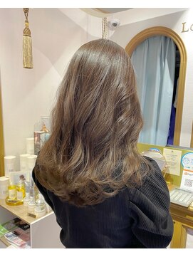 ロンドアベニール 北千住(Lond avenir) フェミニンレイヤー　オリーブグレージュ　西田大樹