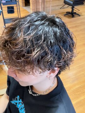 ヴェロ 福井(VeRO) 波巻きスパイラル　ハイライト/マッシュパーマ/ウルフ/眉毛