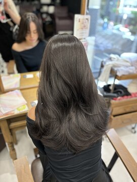 ハピネス 梅田茶屋町店(HAPPINESS) 韓国くびれロング オルチャンレイヤー 艶髪 オリーブグレージュ