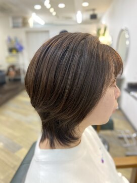 ビィーワンイースト(Be 1 EAST) ミディアムレイヤー