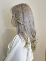 プラス ファースト ヘア(Plus 1st)&nbsp;ライムグリーン×ホワイトグレージュ×エンドカラー×裾カラー