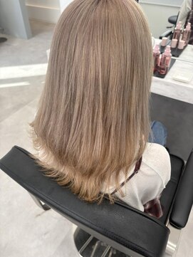 ケーアンドケー(K&K) ベージュ系カラー