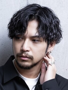 リロン 新宿(RIRON) 【RIRON】大人センターパート×シャドウパーマ