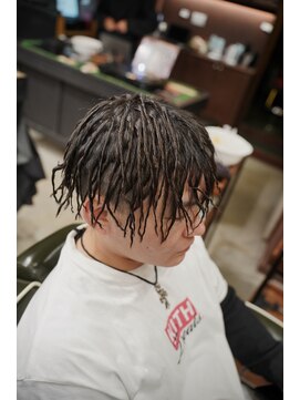 フォーコーナーズカットショップスリーセント 栄(FourCornersCutShop 3/cent) ショートドレッド