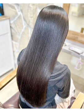 ラウラアンドロー(LAURA&RO) ナチュラルロング髪質改善縮毛矯正/塚口/美髪専門ダメージレス