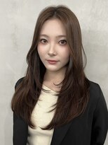 ココ 西葛西南口店(COコ) ロングレイヤーハッシュカット小顔顔周り白髪ぼかしハイライト