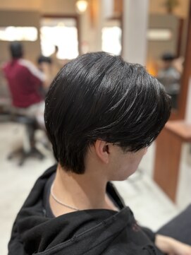 ミオ リベル(Mio'' LIBER) 毛流れセンターパート
