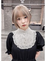 シカ(sica)&nbsp;ブリーチ2回で作るハイトーンミルクカラー☆