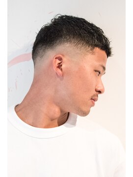 メリケンバーバーショップ コウベ(MERICAN BARBERSHOP KOBE) クロップテクノセミウェットショート