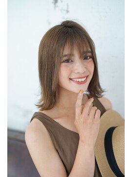 ミーツ meets+ 【meets】顔色がワントーンup透明感カラー&小顔カット