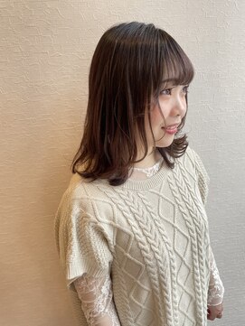 ムエベ(MUEBE) シアーピンクベージュ×ミディアムヘア