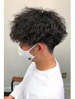 スナッグルサロン(SNUGGLE SALON)&nbsp;ツイストスパイラルパーマ×ツーブロック刈り上げマッシュ